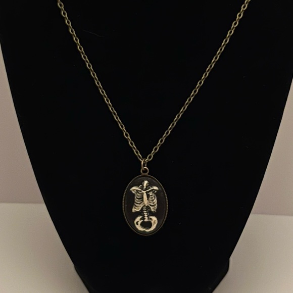 Necklace - Picture 6 of 8